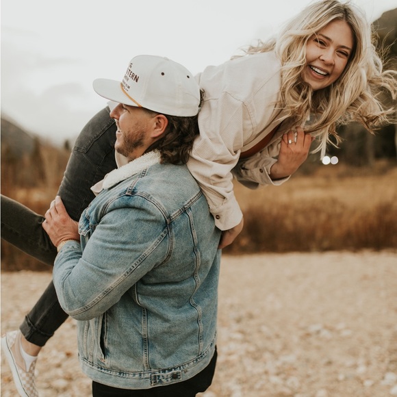 Meet your Posher, Amber - Picture 2 of 4